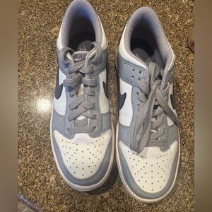 Nike Kids' Sneakers in Gray and White Y 5.5